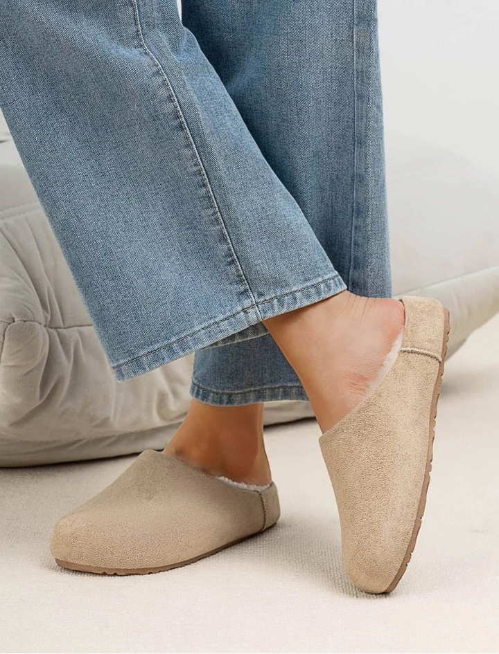Mules fourrées en suédine à bout rond - TAUPE