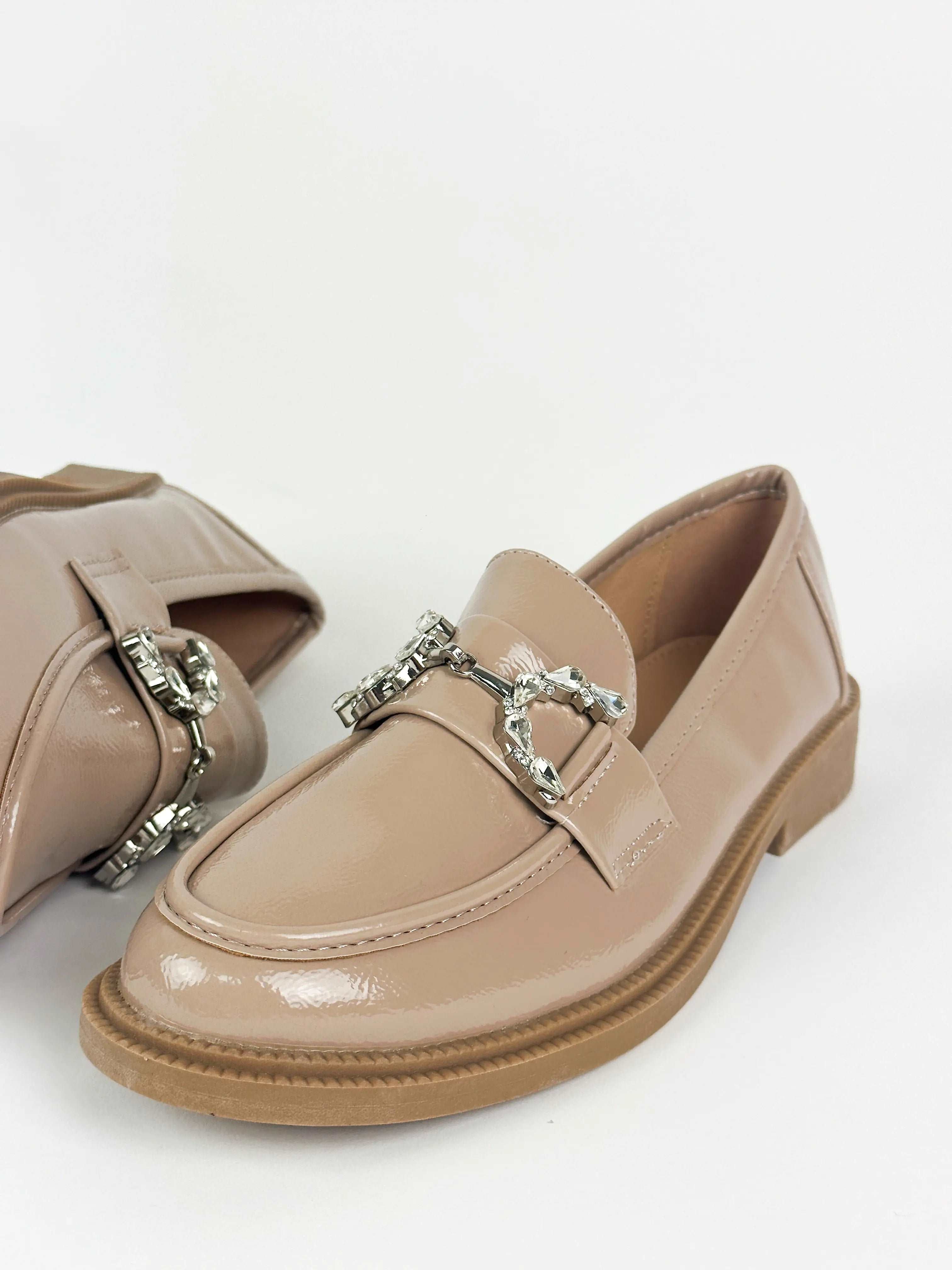 MOCASSINS VERNIS - BEIGE