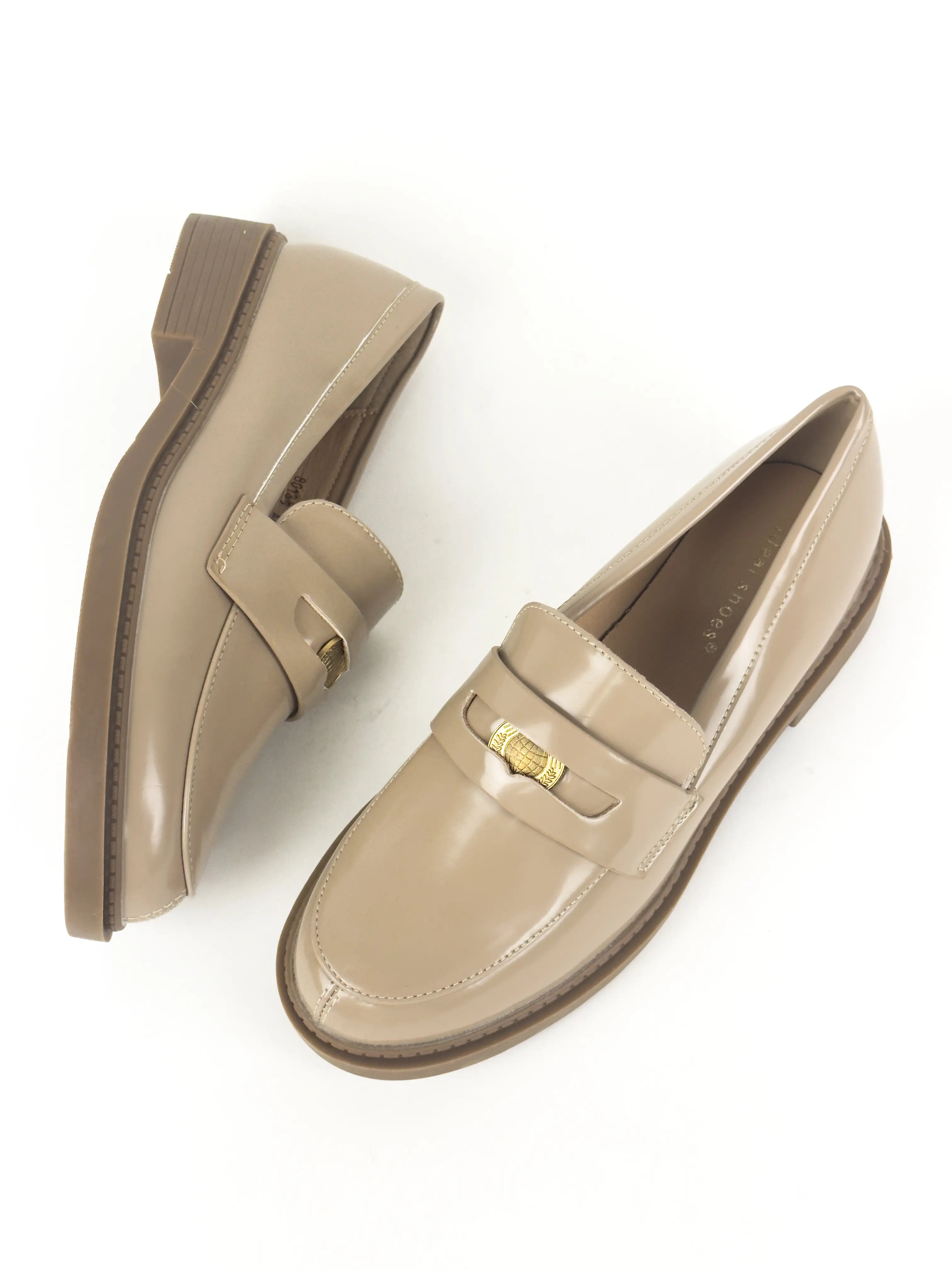 MOCASSINS VERNIS - BEIGE