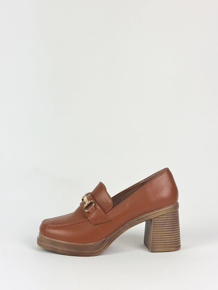 MOCASSINS À TALONS - CAMEL