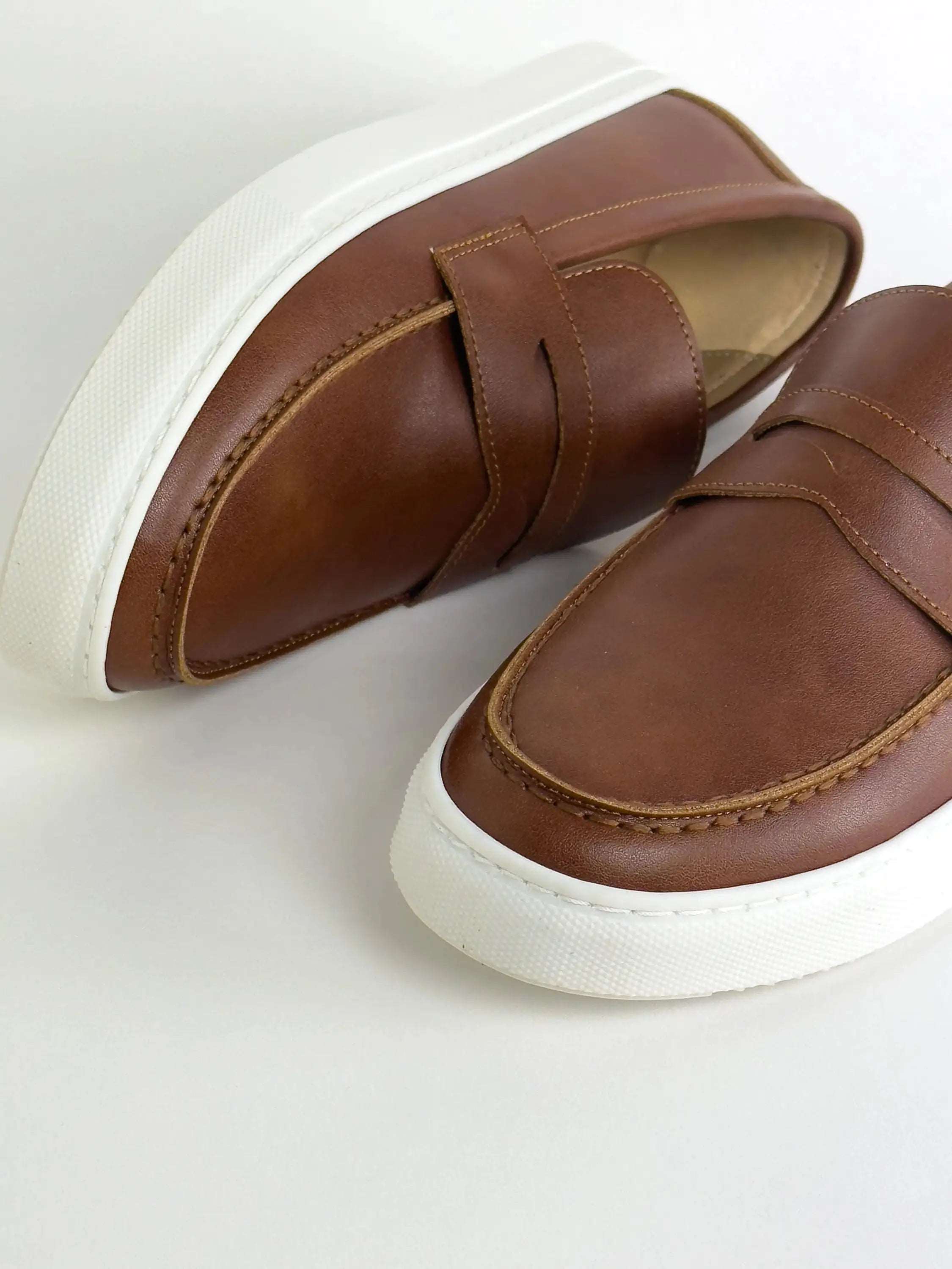 MOCASSIN EN CUIR - TABAC